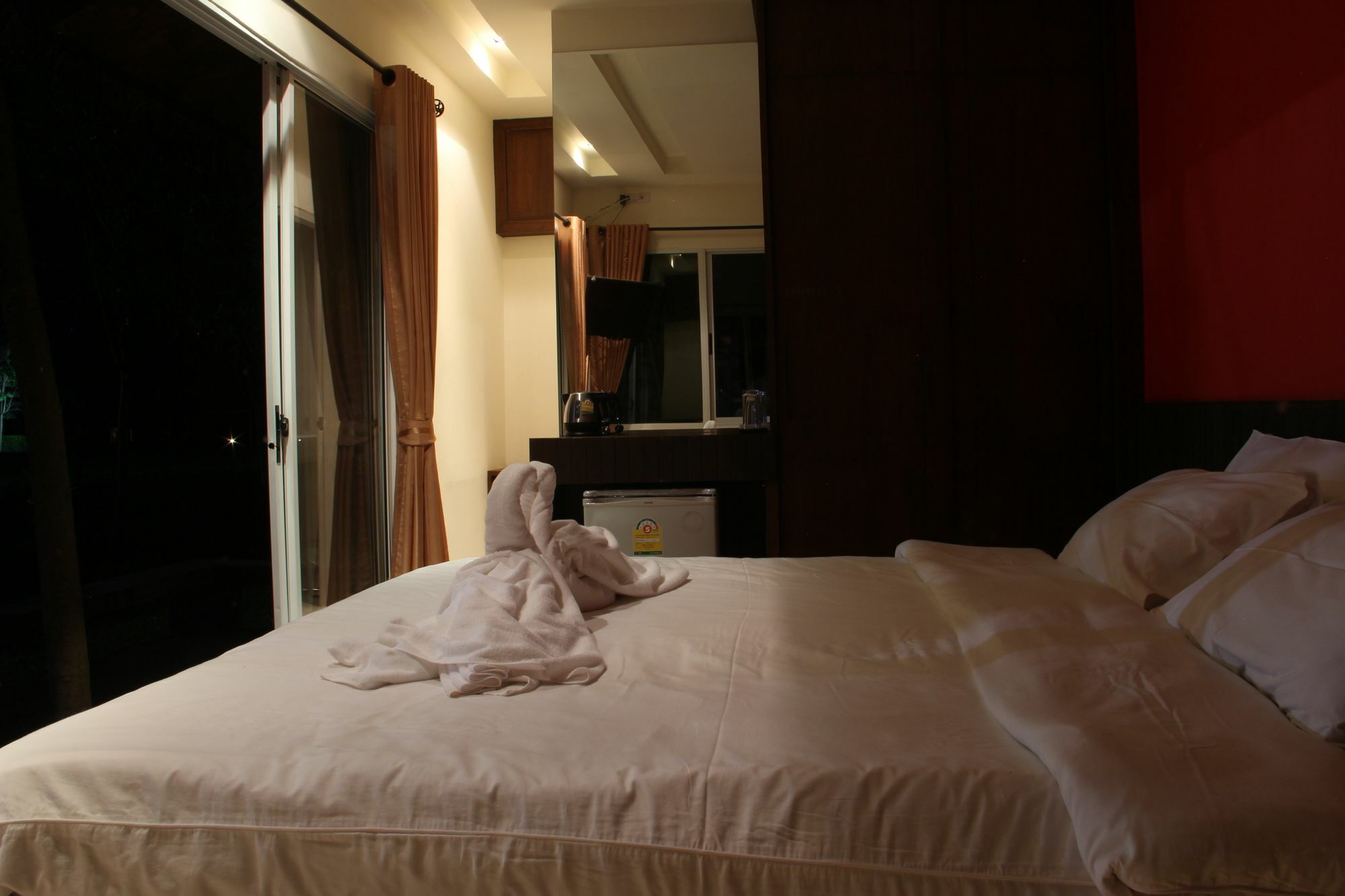 Singha Rubber Tree Hotel Sai Yok Ngoại thất bức ảnh