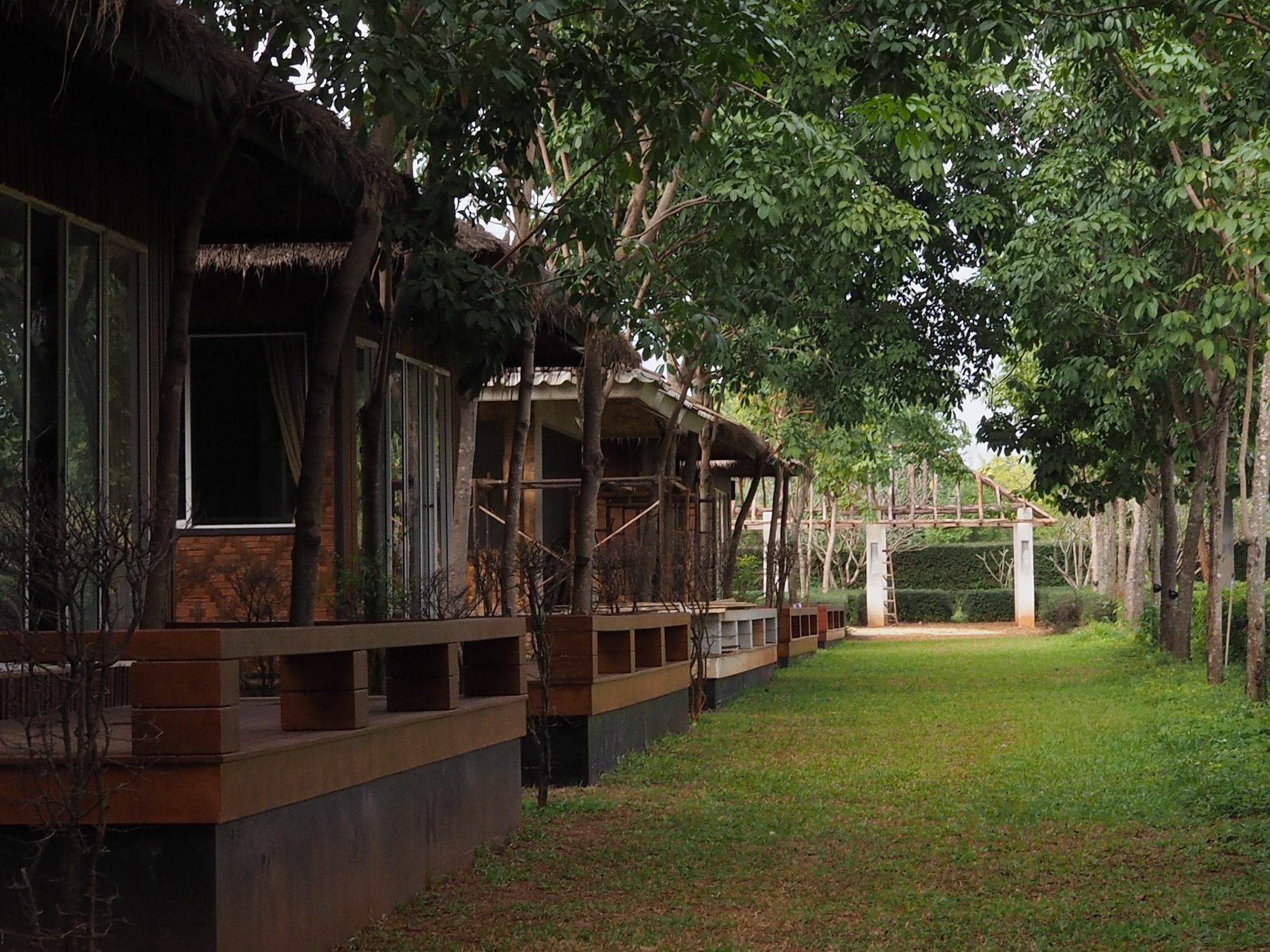 Singha Rubber Tree Hotel Sai Yok Ngoại thất bức ảnh